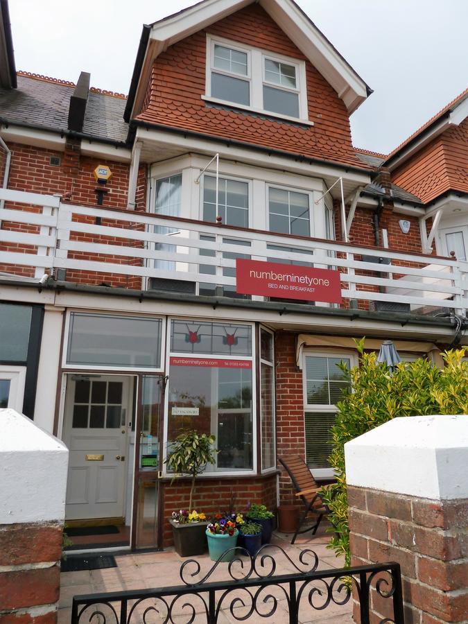 Number Ninety One Bed & Breakfast Eastbourne Exterior photo